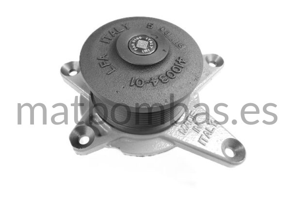 JOHN DEERE BOMBA DE AGUA RE557899