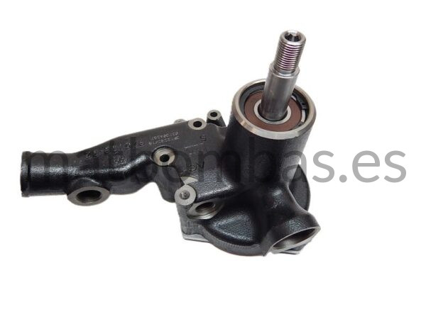 VALTRA BOMBA DE AGUA V837074393