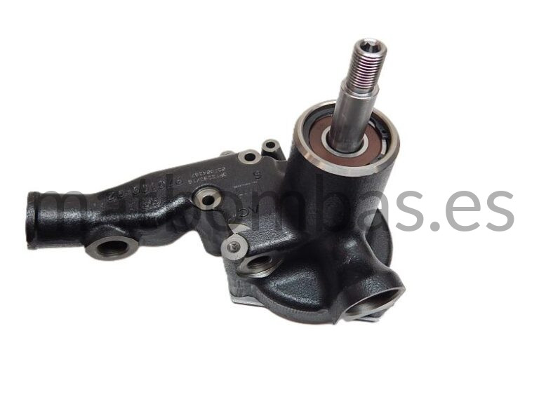 VALTRA BOMBA DE AGUA V837074393